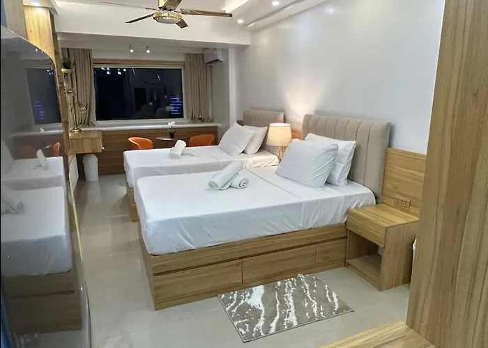 Casa Navarro - Estrella Manila