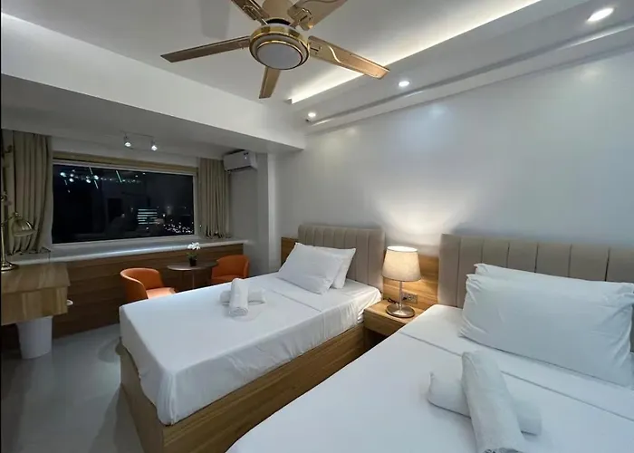 Casa Navarro - Estrella 3* Manila