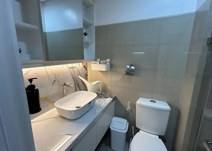 Casa Navarro - Estrella 3* Manila