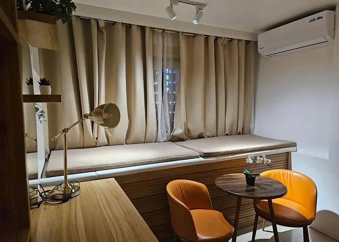 Casa Navarro - Estrella 3* Manila